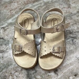 FootMates Beige Scalloped Buckle Kids Sandals
